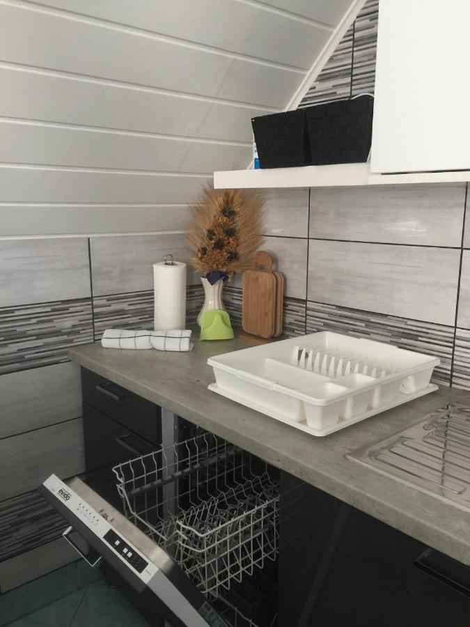 Gyoengyi Apartman Hévíz Exteriér fotografie