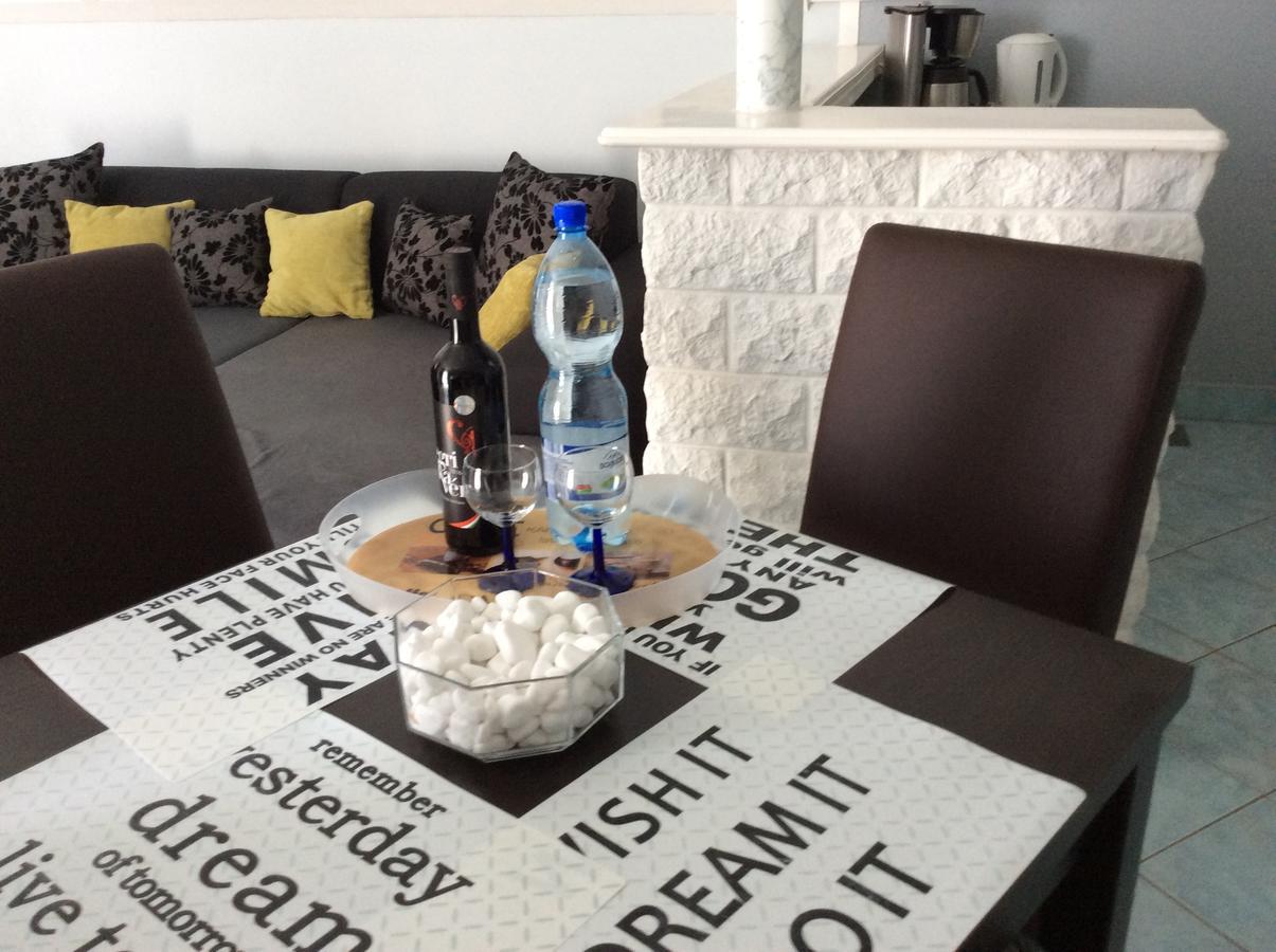 Gyoengyi Apartman Hévíz Exteriér fotografie